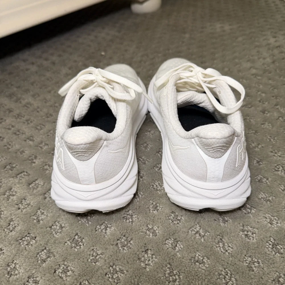 HOKA Clifton 9s - Picture 2 of 3